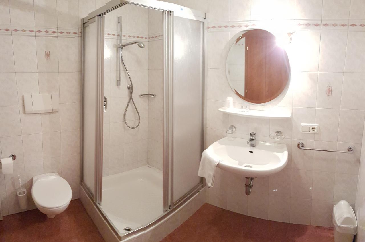 Bed and Breakfast Weisses Roessl Аппиано-Сулла-Страда-дель-Вино Экстерьер фото